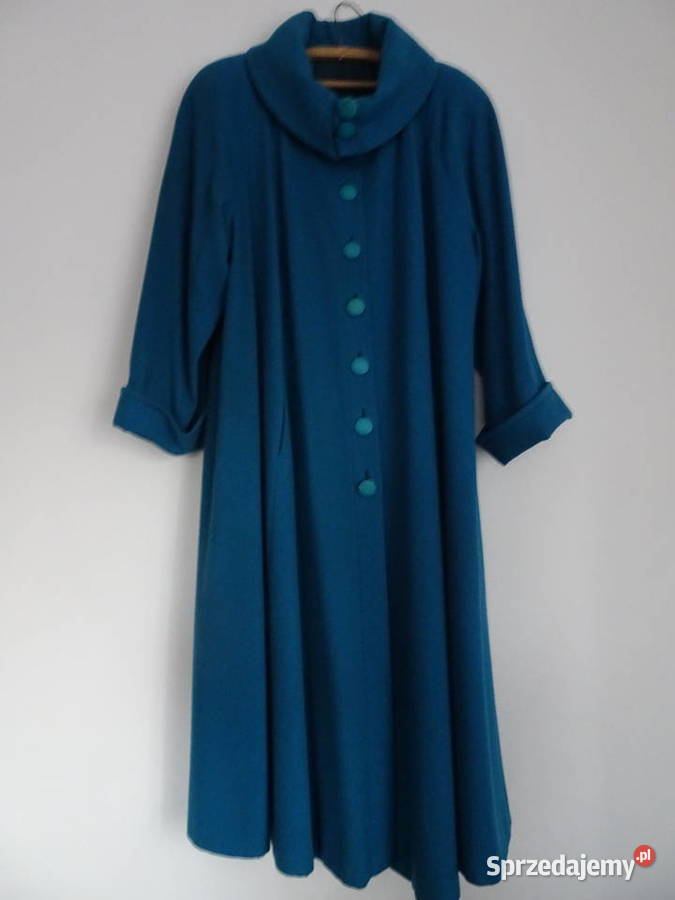 damski długi płaszcz trapezowy