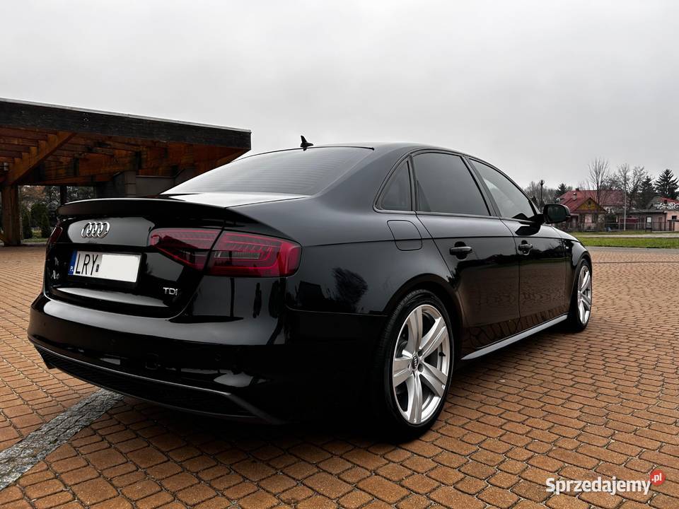 Audi A4 B8 20TDI Polift Sline zadbany i Warszawa