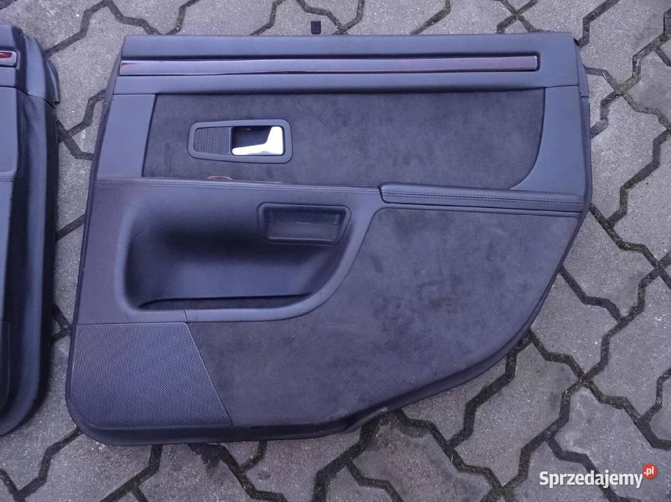 AUDI A8 D2 TAPICERKA BOCZKI DRZWI ROLETA SKORA Tapicerki samochodowe Przemęt