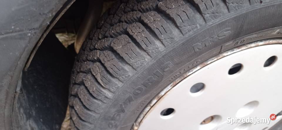 Zabytek Polskiej motoryzacji w stanie mazowieckie Łochów