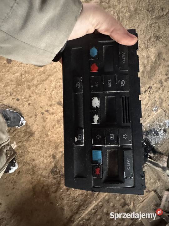 Sprzedam komplet klimatronik zapalniczkę Audi Zamość