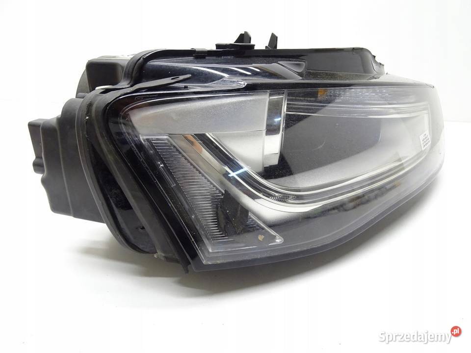 LAMPA REFLEKTOR PRAWY PRZÓD PRZEDNIA AUDI A4 B8