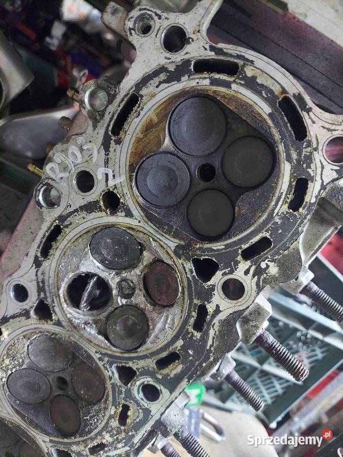 Yamaha R6 rj03 głowica zawór zawory 5eb00 rj 03 Jelenia Góra