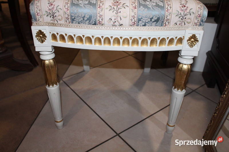 Białe krzesło Gustawiańskie 735 Szczecin
