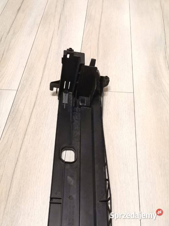 BMW F10 F11 09 DOLNA OBUDOWA RAMKA CHŁODNICY osobowe