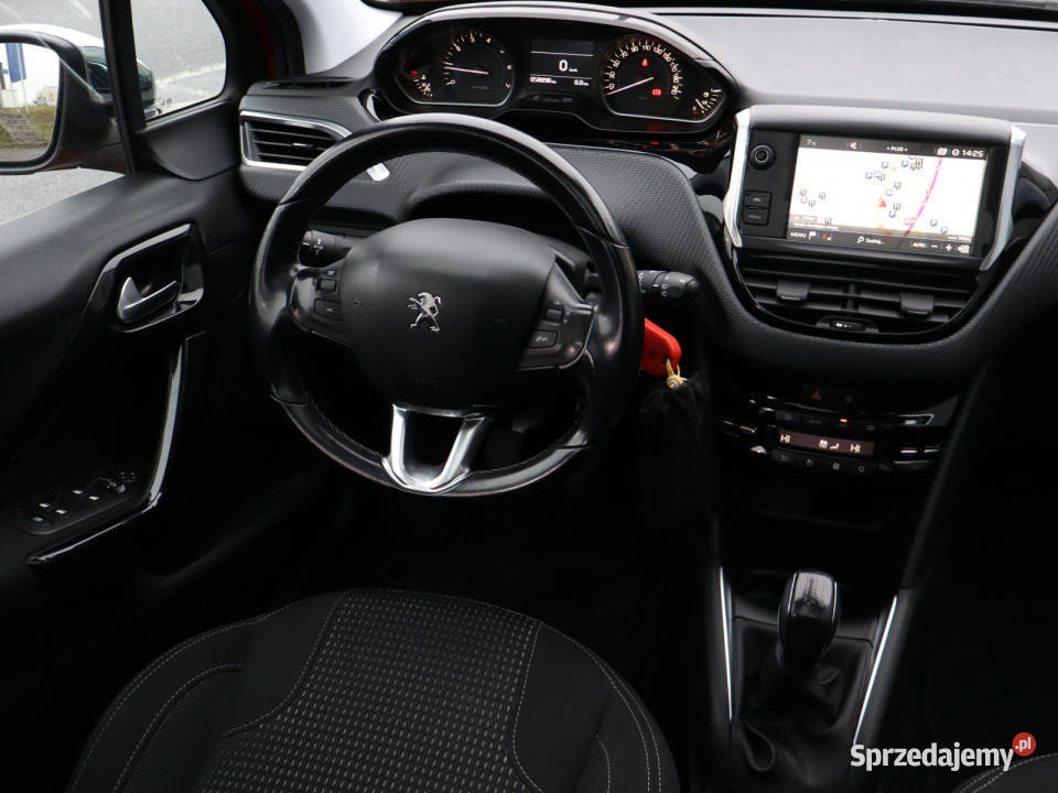 Peugeot 208 12 PureTech benzyna