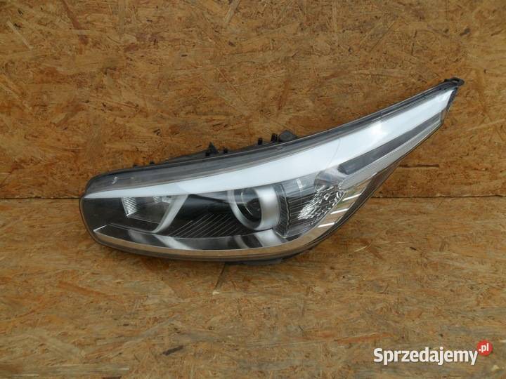 Kia Ceed III 09 lampa lewa xenon Nowy Tomyśl