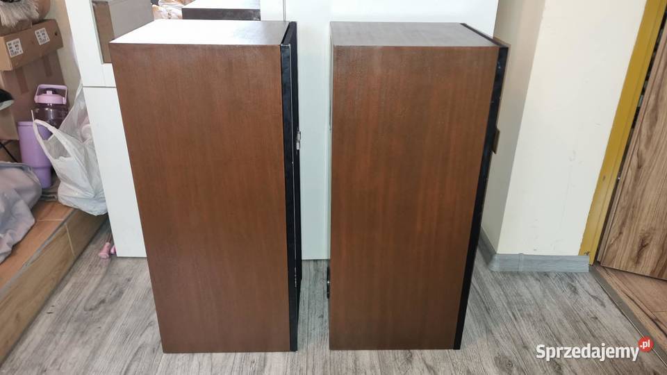 Potężne kolumny podłogowe Wharfedale E70 2x200W Warta