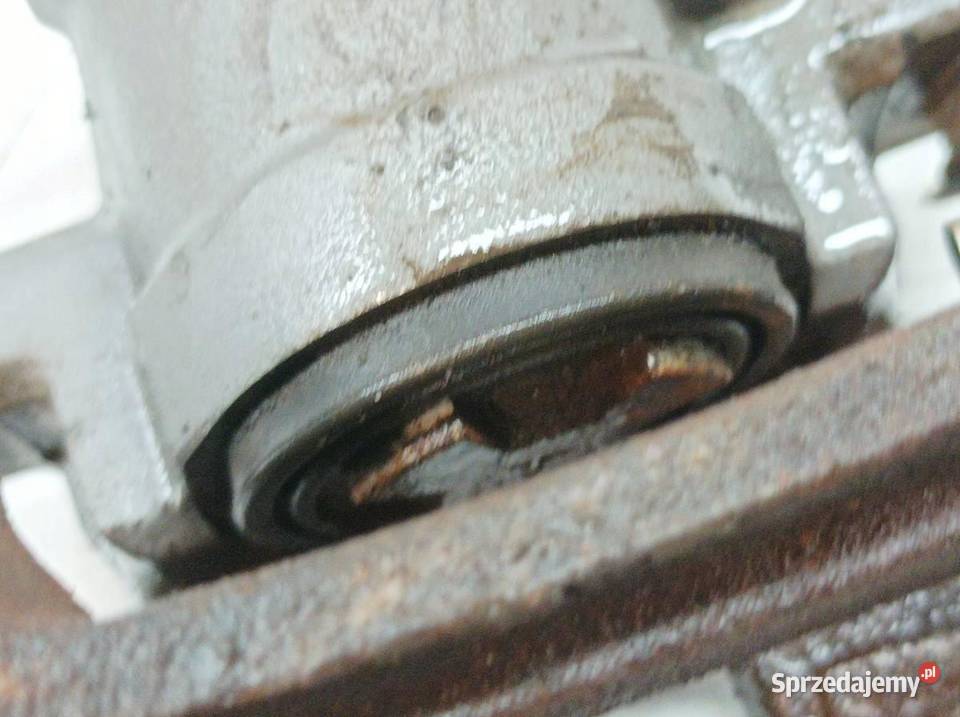 ZACISK HAMULCOWY LEWY TYŁ 18 PLUGIN XW50 Toyota Rok produkcji 2017