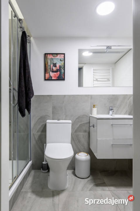 Przestronne mieszkanie z widokiem na Piotrkowską internet