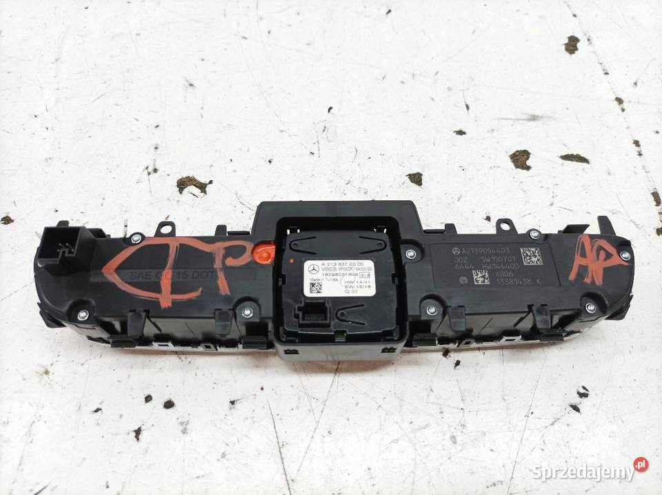 PRZEŁĄCZNIK AWARYJNYCH A2138272000 MercedesBenz