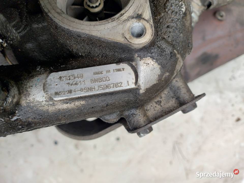 NISSAN ALMERA TINO 22dci turbosprężarka kolektor osobowe Turbosprężarki Kielce
