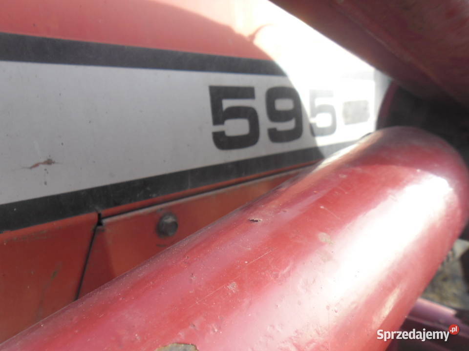 Ciągnik rolniczy MF 595