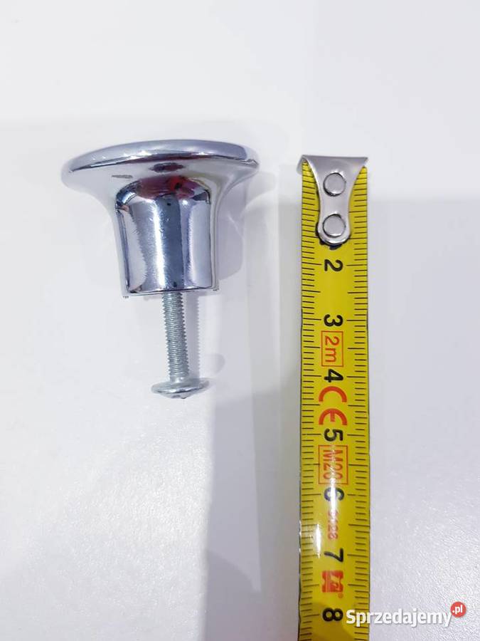 Zestaw ozdobnych klamek uchwytów do komody