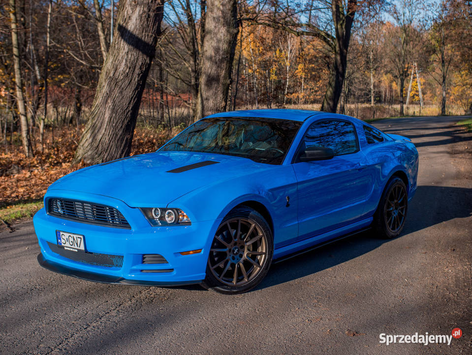 Sprzedam Ford Mustang 37 V6 Automat 2013 zadbany