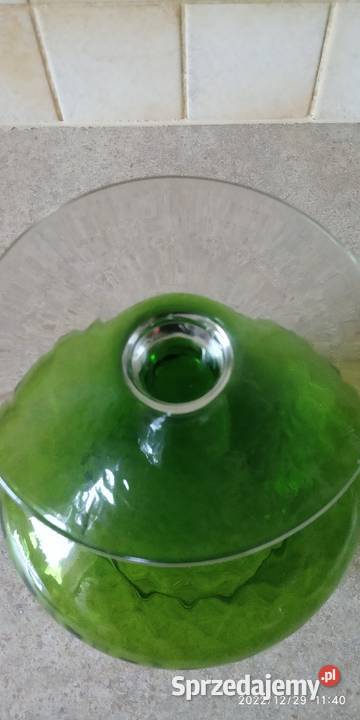 duży zielony puchar