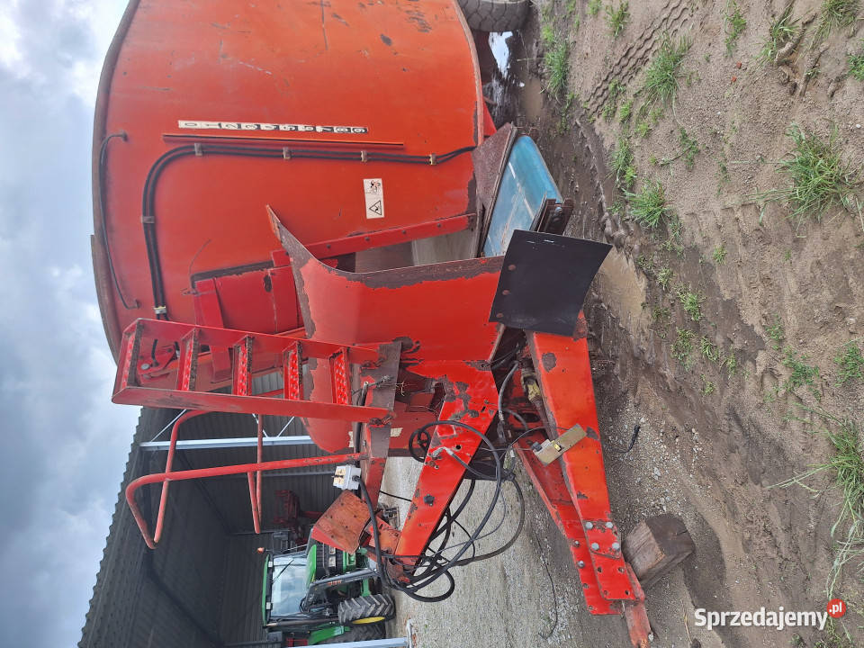 Wóz paszowy AGRAM BIGFEED brak 1 ślimaka i 1 Szlachcin