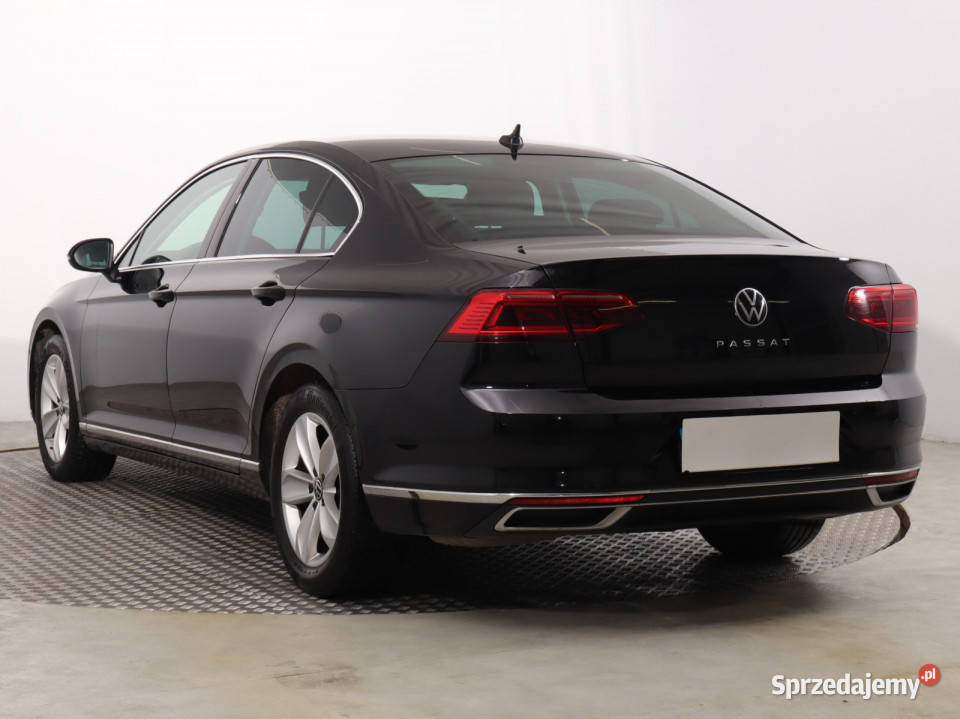 VW Passat 20 TSI Rok produkcji 2021 Katowice