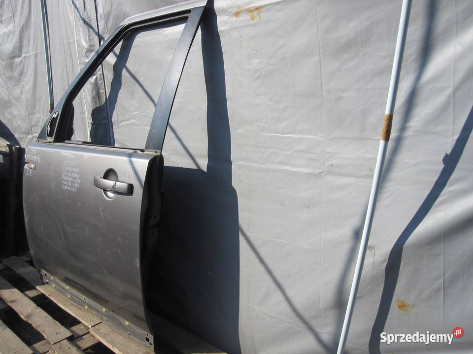 LAND ROVER DISCOVERY III 07r drzwi lewe przód świętokrzyskie