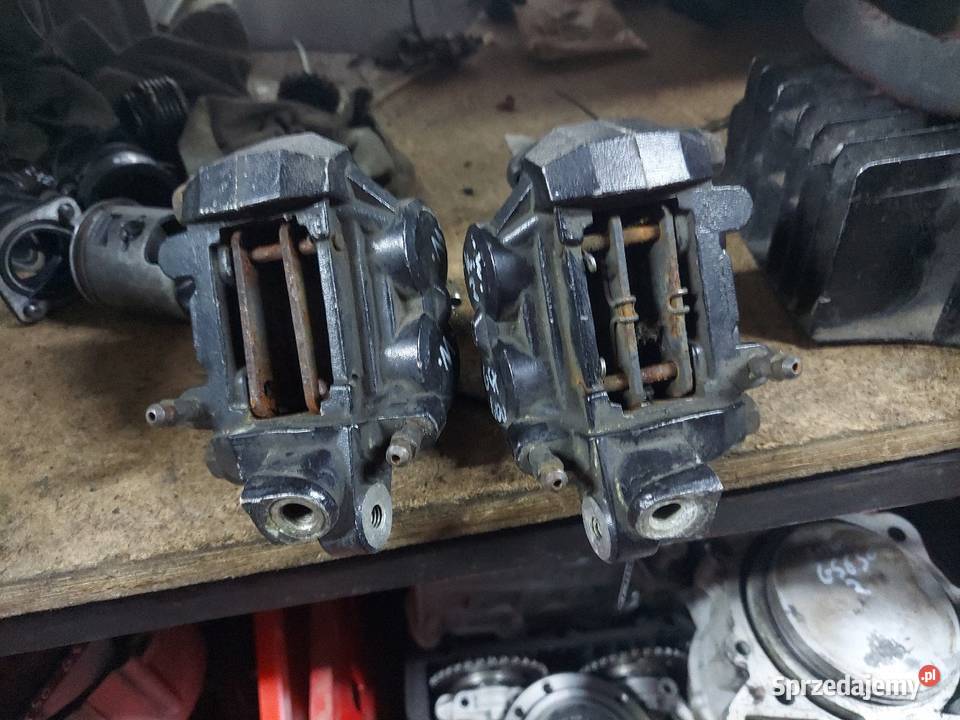 Suzuki GSX 600 f katana zaciski zacisk przód Jelenia Góra