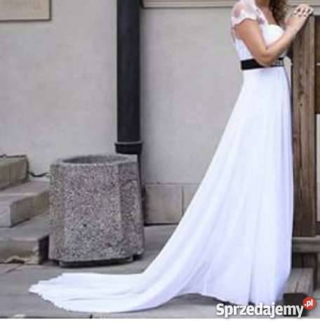 SUKNIA ŚLUBNA Z TRENEM Śrem