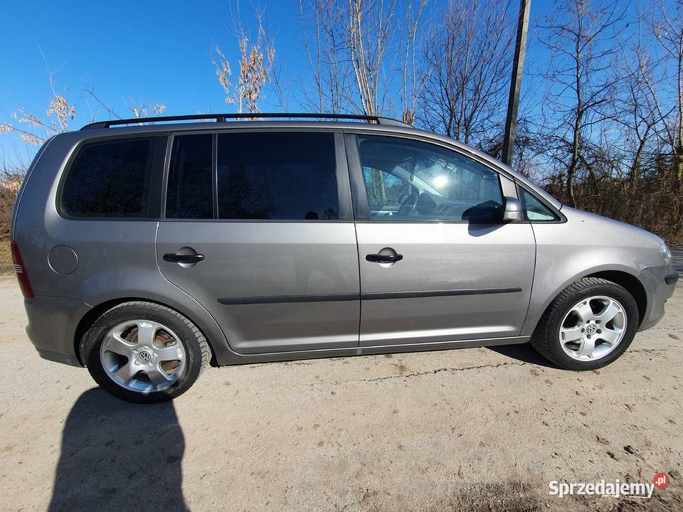 Vw Touran 16 LPG Hak Ks serwis 252000km Góra Kalwaria