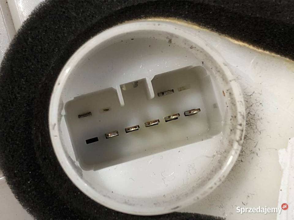 ZAMEK DRZWI LEWY PRZÓD SUZUKI SWIFT III