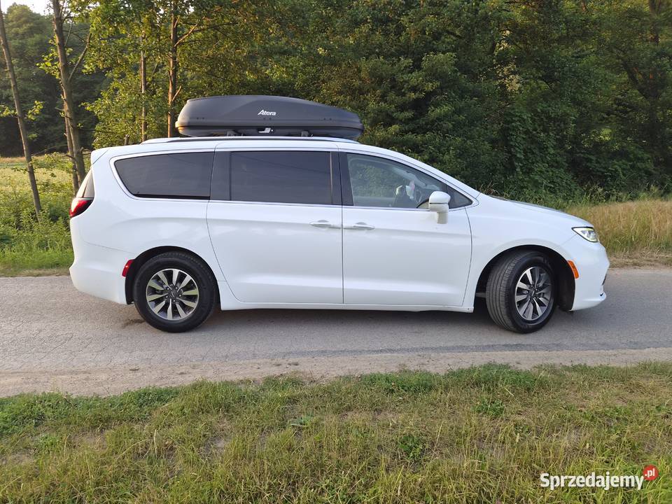 Chrysler pacifica 2021 automatyczna Stobierna