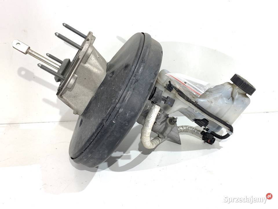 SERWO HAMULCOWE RENAULT MEGANE IV 472104789R osobowe