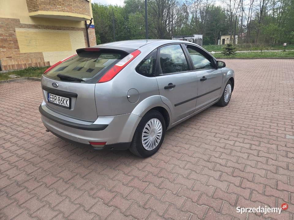 Ford focus 16 z gazem 2005 długie opłaty łódzkie Łódź