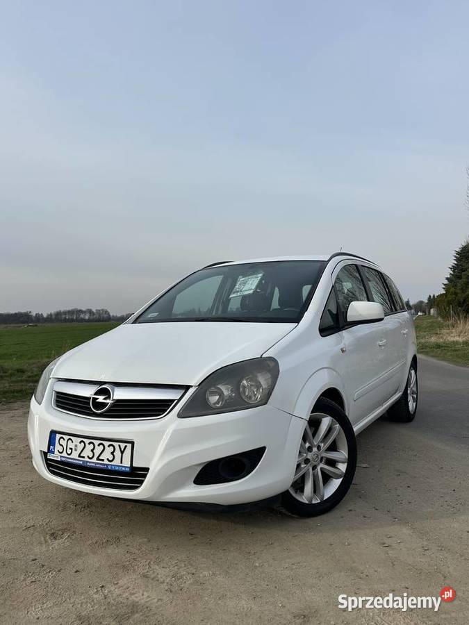 Opel Zafira B 2013 7 osób 17 D 222 Przebiegu Oława sprzedam