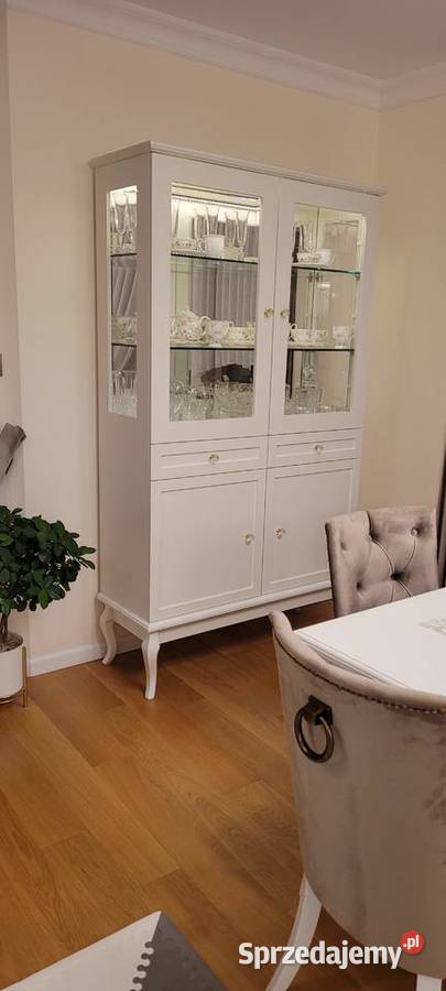 Witryna Classic glamour AKANT Meble Kredensy i witryny Gierałtowiczki