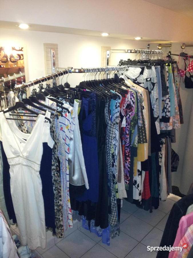 WYPOSAŻENIE SKLEPU ODZIEŻOWEGO