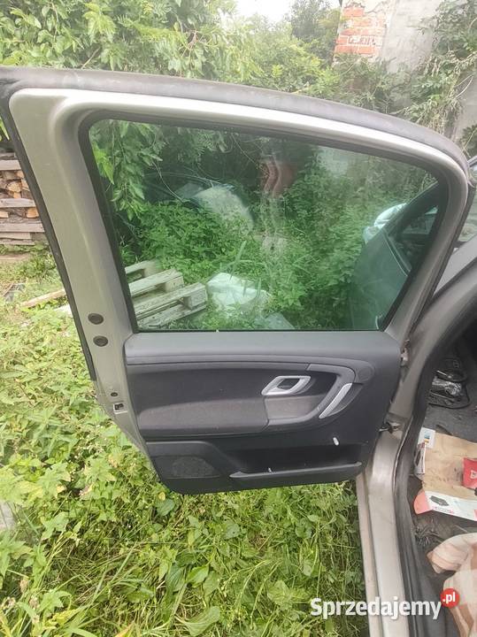 Drzwi lewy tył Skoda roomster Międzyświeć
