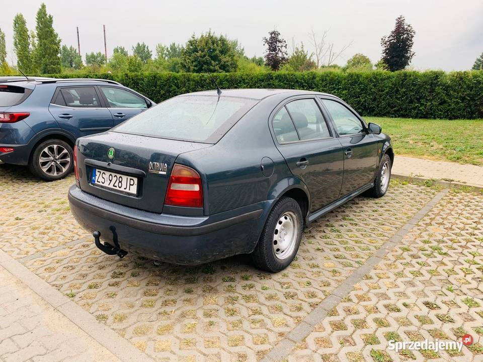 Skoda octavia 16 benzyna hatchback 1598cm3 Octavia