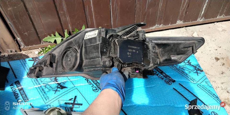 Ford mondeo MK4 FL lampa przednia prawadodatki lampy przednie Łódź