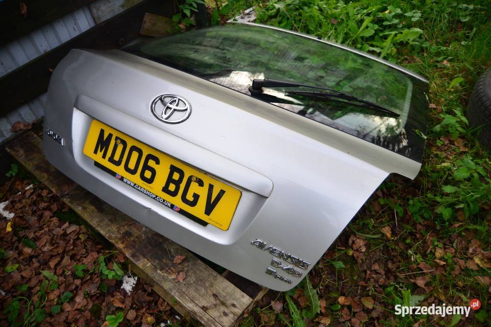 klapa tył tylna bagażnika avensis t25 liftback z osobowe Nowy Wiśnicz