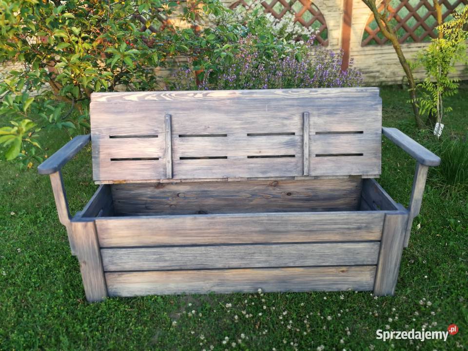 Skrzynia drewniana z oparciem i podłokietnikami Radków