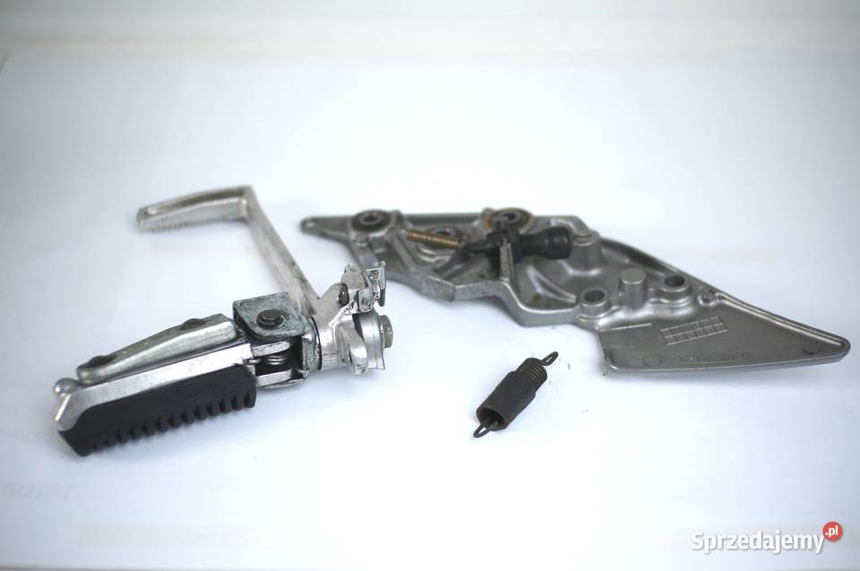 Suzuki GSF 600 Bandit 95 99 prawy set podnóżek Elementy nadwozia