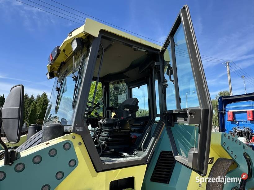 WALEC DROGOWY AMMANN AV130X Rok produkcji 2015