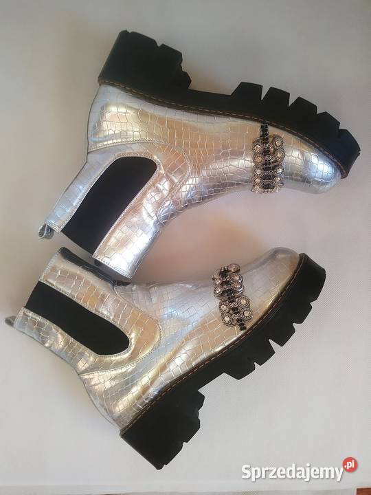Botki srebrne 39 Miastko sprzedam