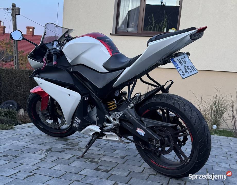 Yamaha yzf r125