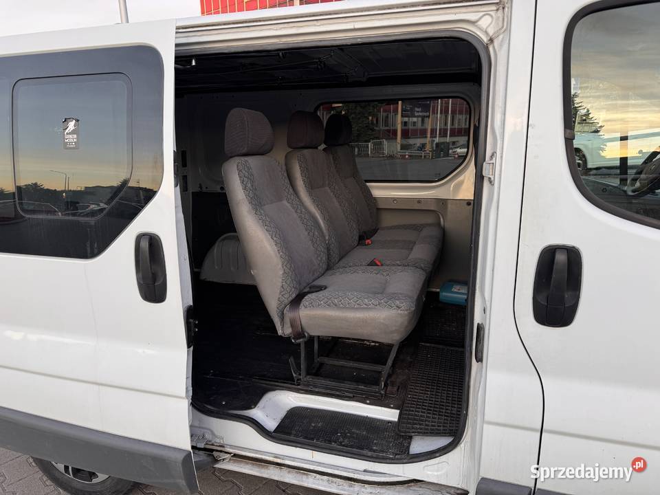 Sprzedam Renault Trafic II 20 2011 światła do jazdy dziennej wielkopolskie Kalisz