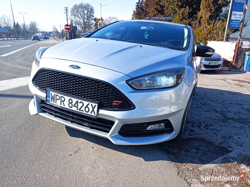 Focus automat zwykła benzyna 163 Pruszków