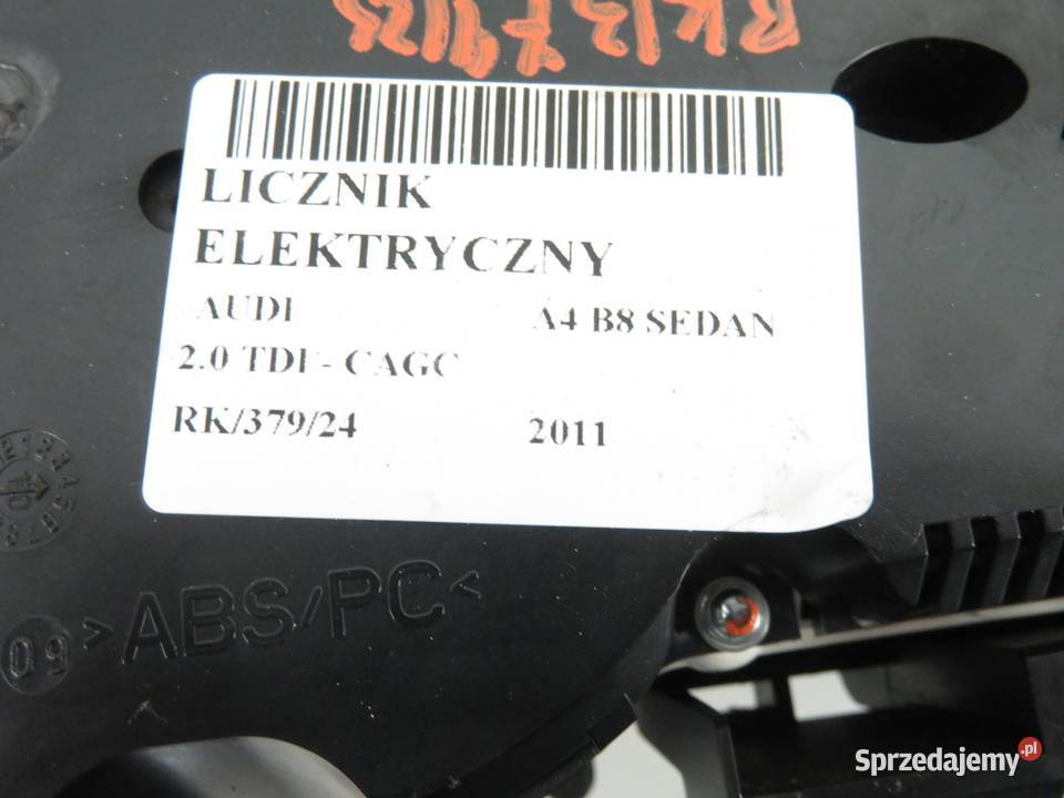 LICZNIK AUDI A4 B8 SEDAN 20 TDI 8K0920900Q