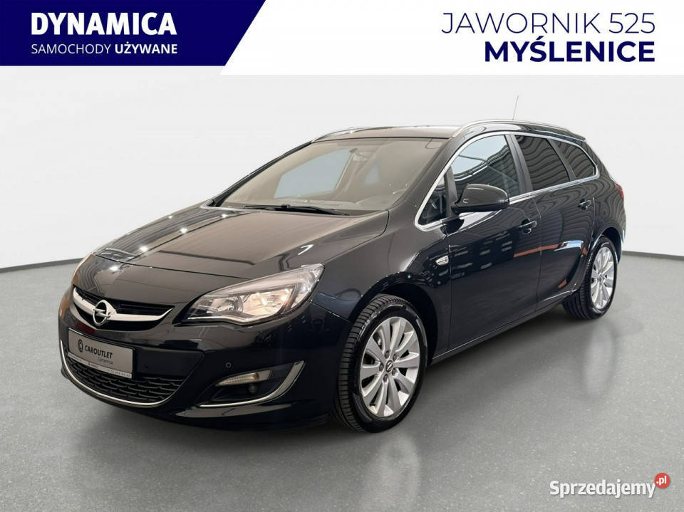 Opel Astra Sports Tourer 17CDTI 131 M6 2014 r światła przeciwmgielne Opel Myślenice