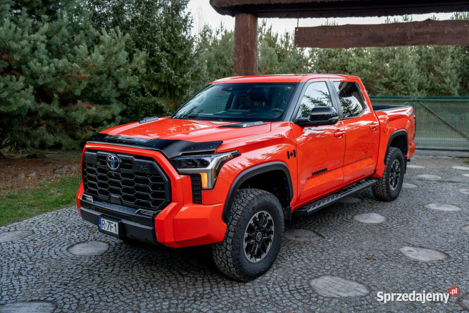 Toyota Tundra iFORCE HYBRID 34 V6 Bezwypadkowa pomarańczowy