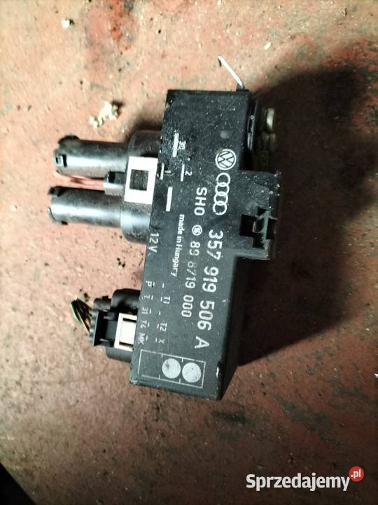 Przekaźnik wentylatora 357919506A