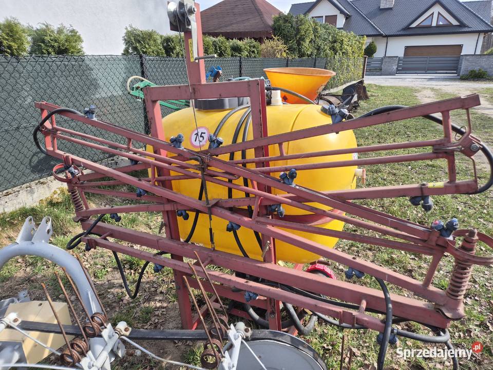Opryskiwacz Dziekan P146 300 litrów 10 metrów Bucze