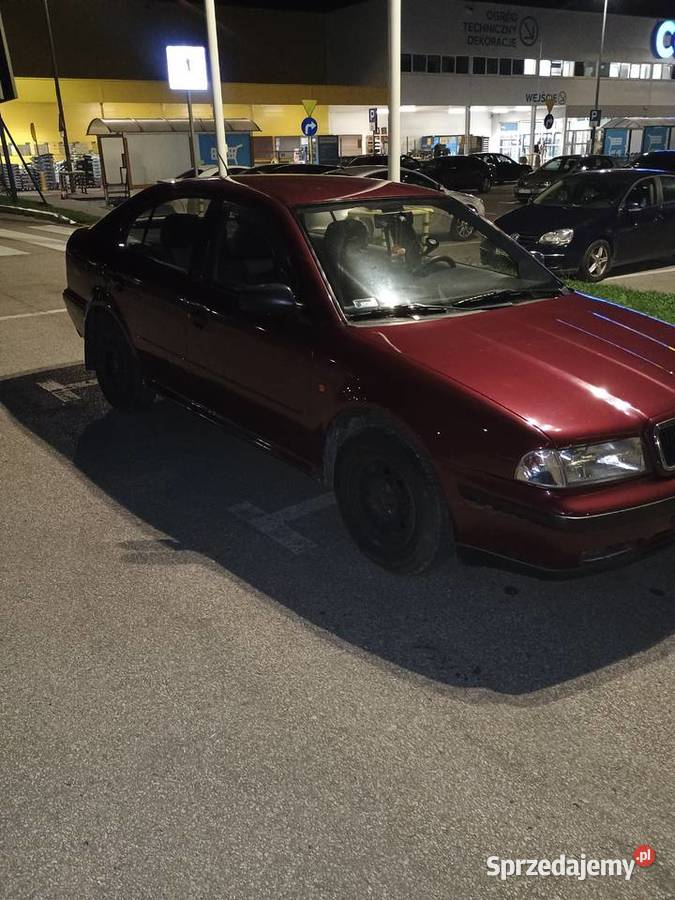 Skoda Octavia z gazem nieuszkodzony Kielce